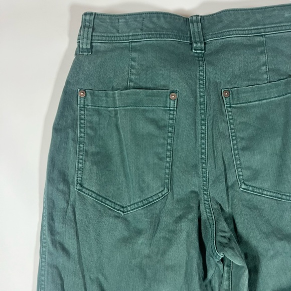 GAP Dark Green Barrel Leg Khaki Pants | Utility Minimalist Chic Cabincore Size 6 - Picture 4 of 6